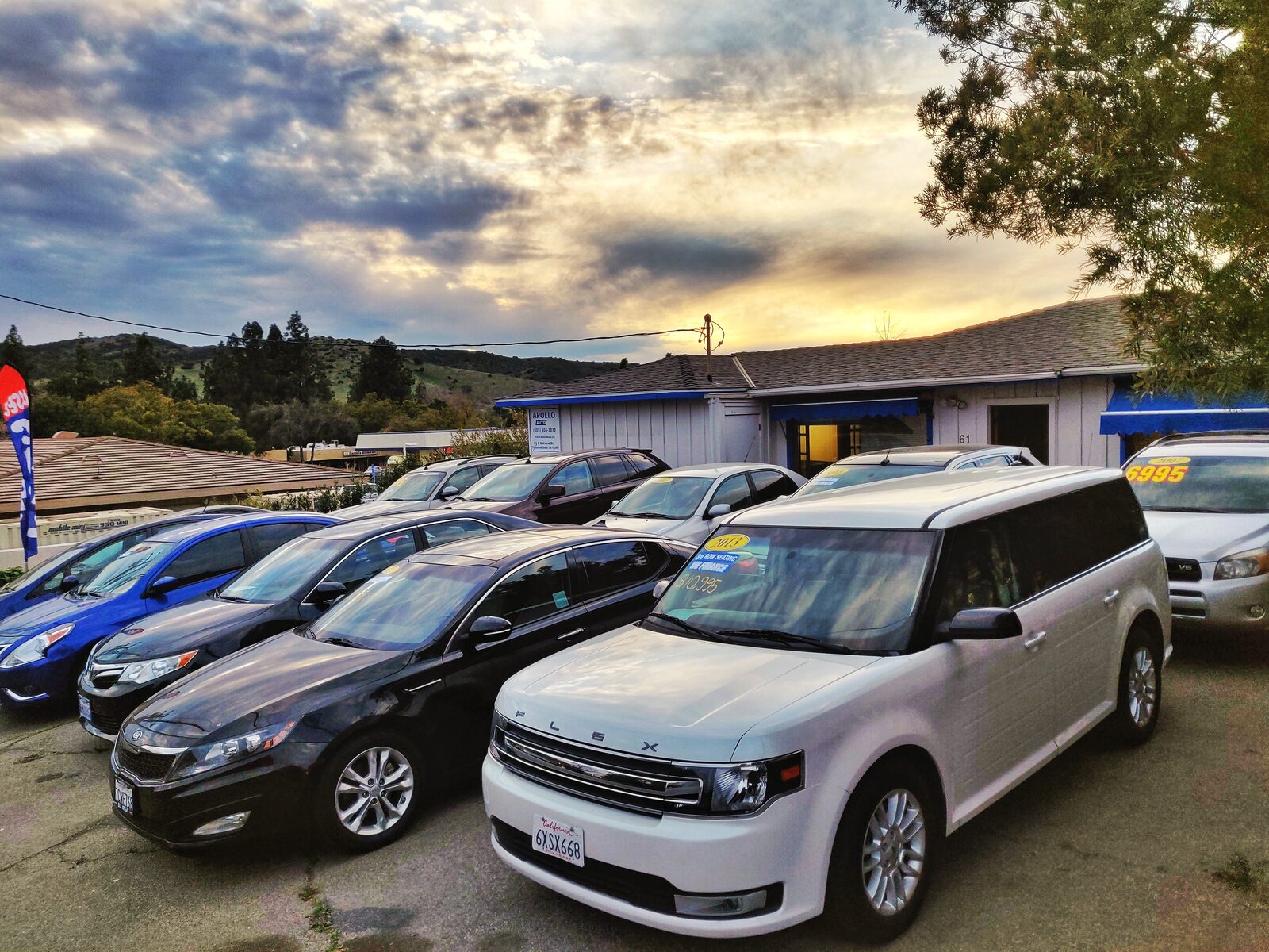 Pre-owned vehicles at our Simi Valley lot: cars, trucks, and SUVs